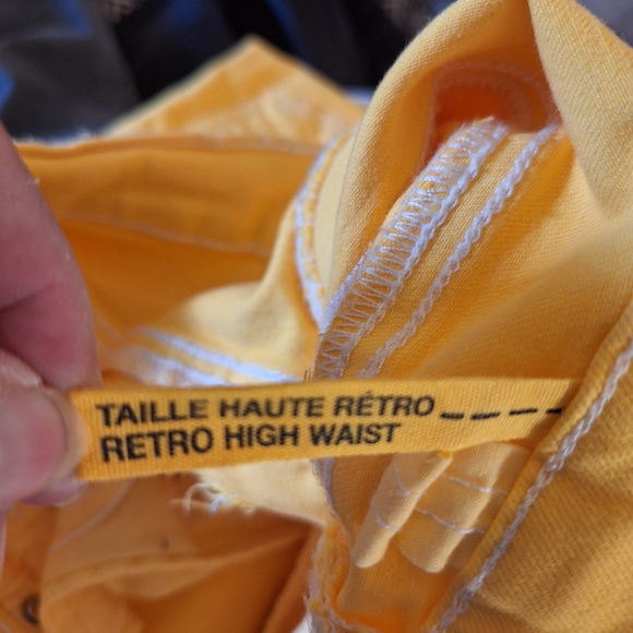 Garage Yellow High Waist Distressed Frayed Hem Jean Sz 5 Very Good Condition - Picture 4 of 5